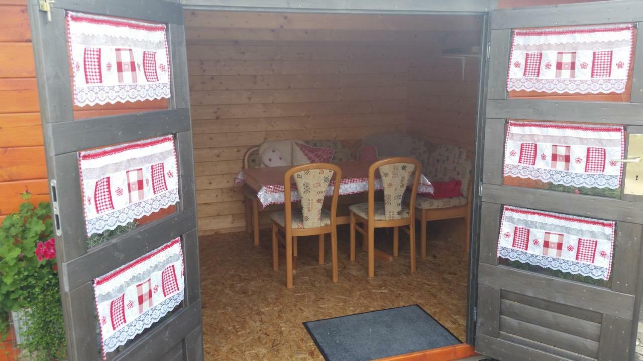 Ferienwohnung Mueller ケンツィンゲン エクステリア 写真